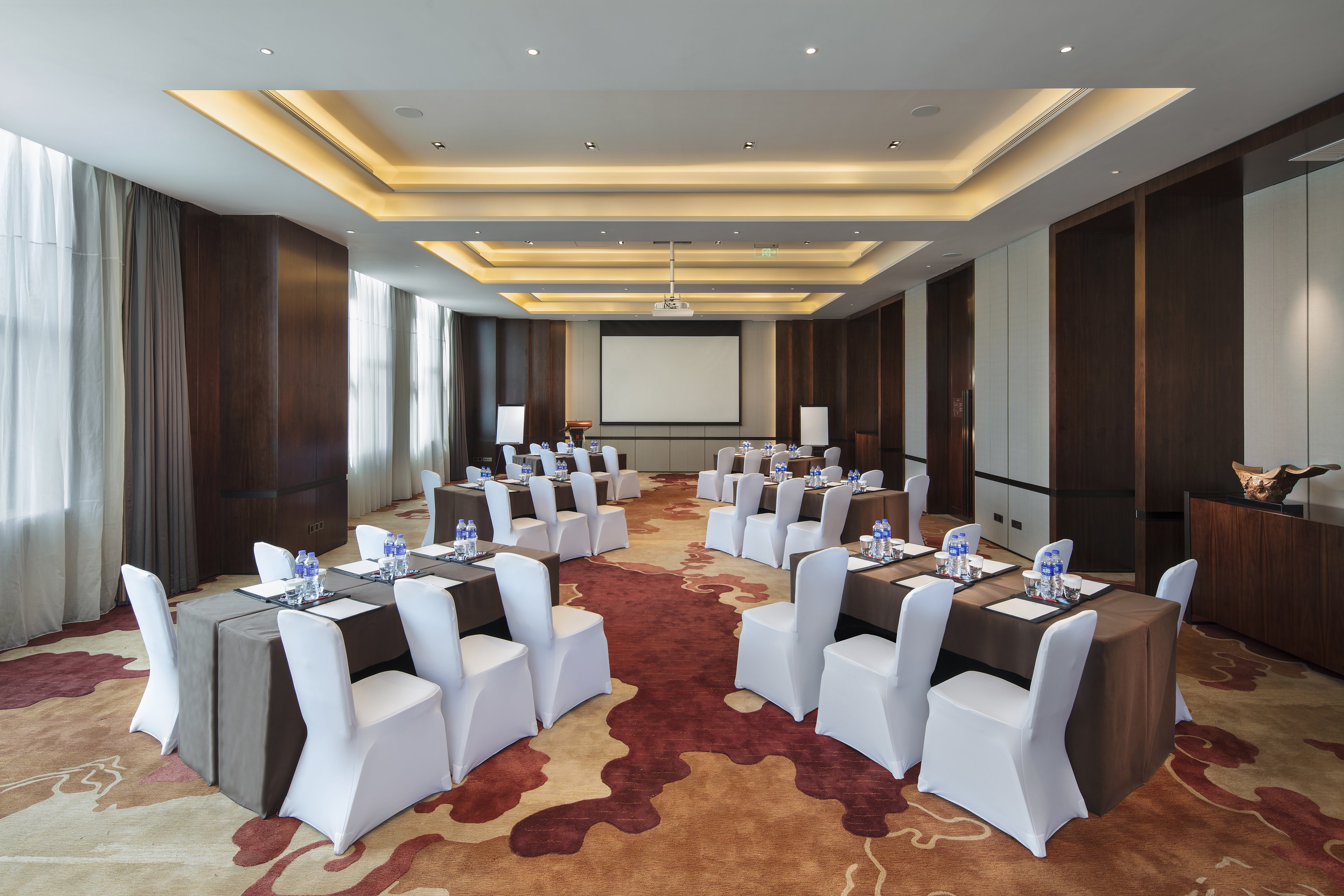HUALUXE Hotels and Resorts Zhangjiakou 42/50