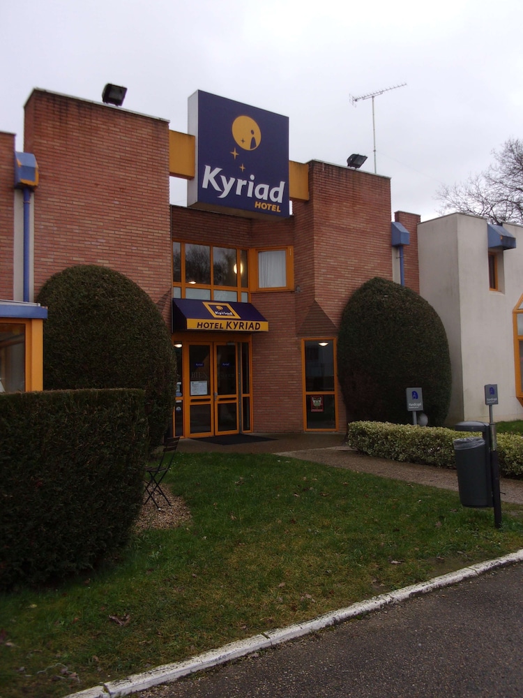KYRIAD CHANTILLY 58/65
