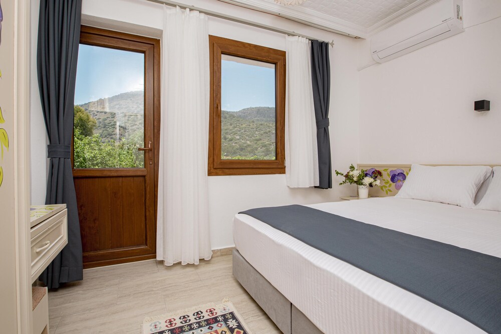 Ada Pansiyon 13/50