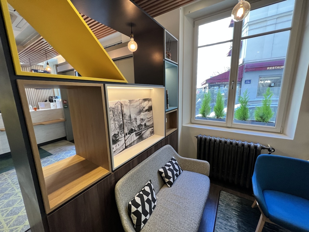 Lobby at HOLIDAY INN PARIS AUTEUIL, PARIS