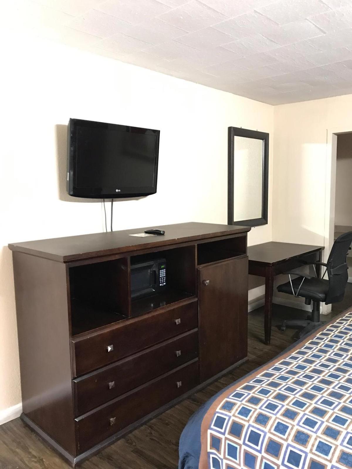 Express Inn 14/21