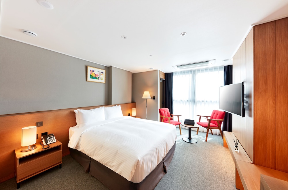 Ramada by Wyndham Gumi 18/50