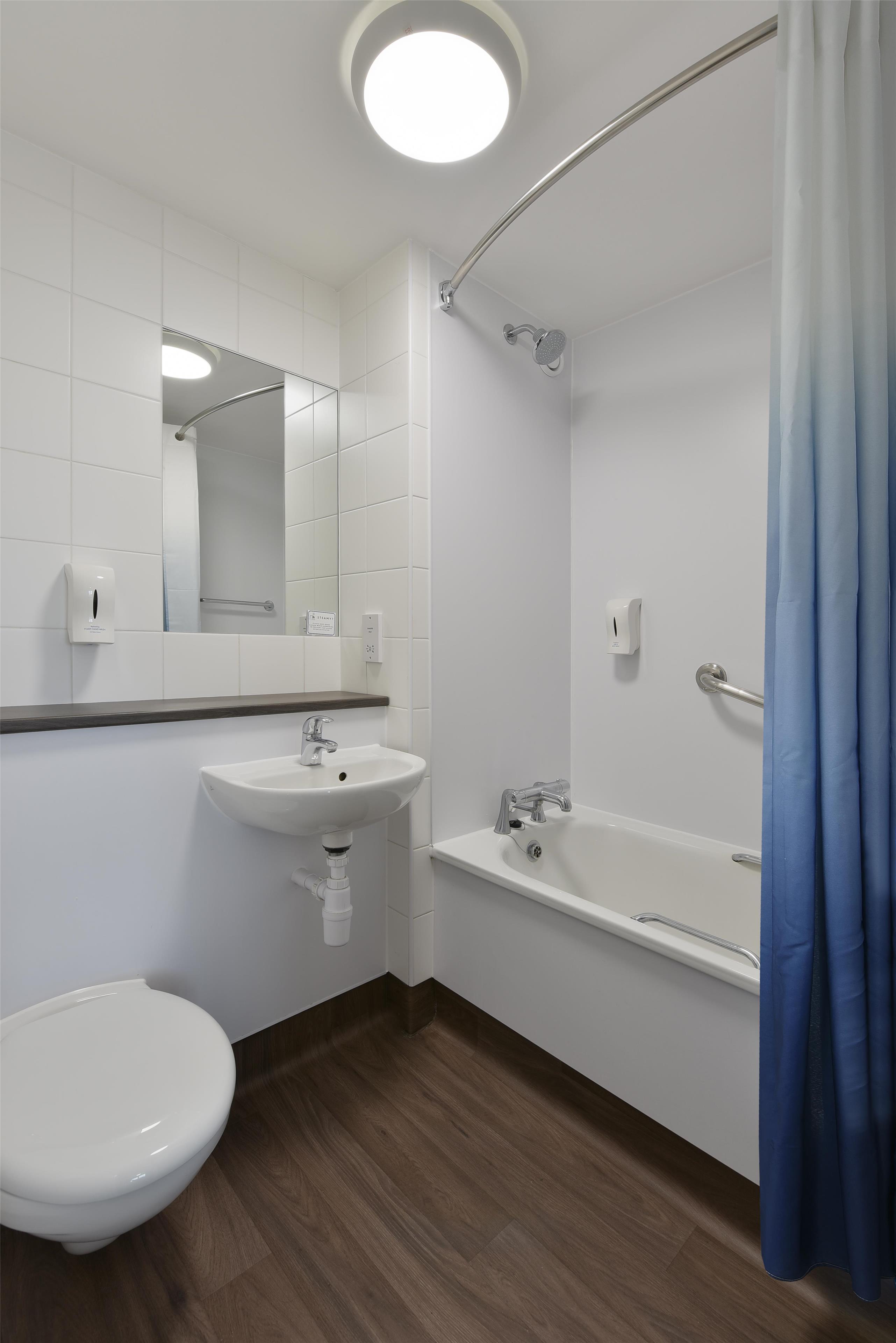 Travelodge Liverpool Stonedale Park Hotel 27/27