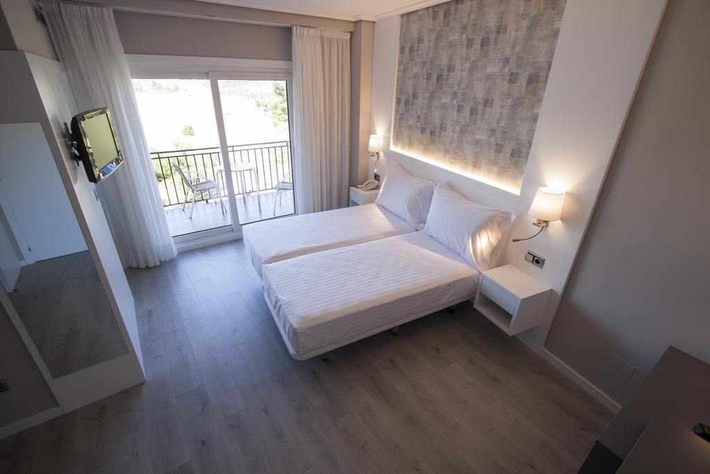 HOTEL INFFINIT SANXENXO PLAYA 7/16