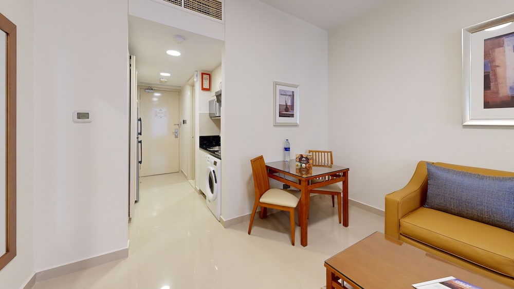 Golden Sands Hotel Apartments 5 42/62