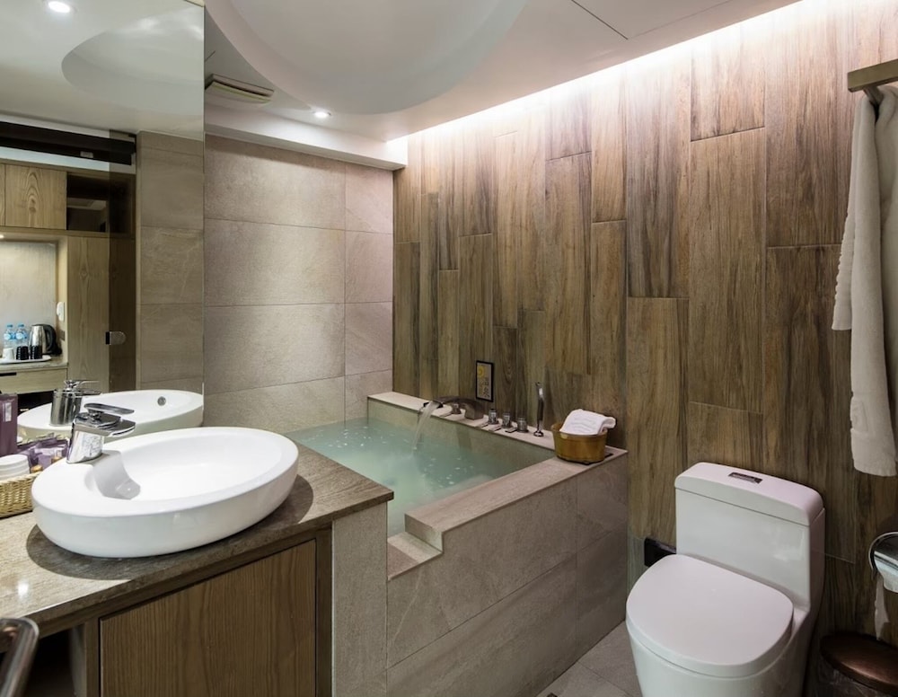 JBG Hot Spring Resort Hotel 59/64