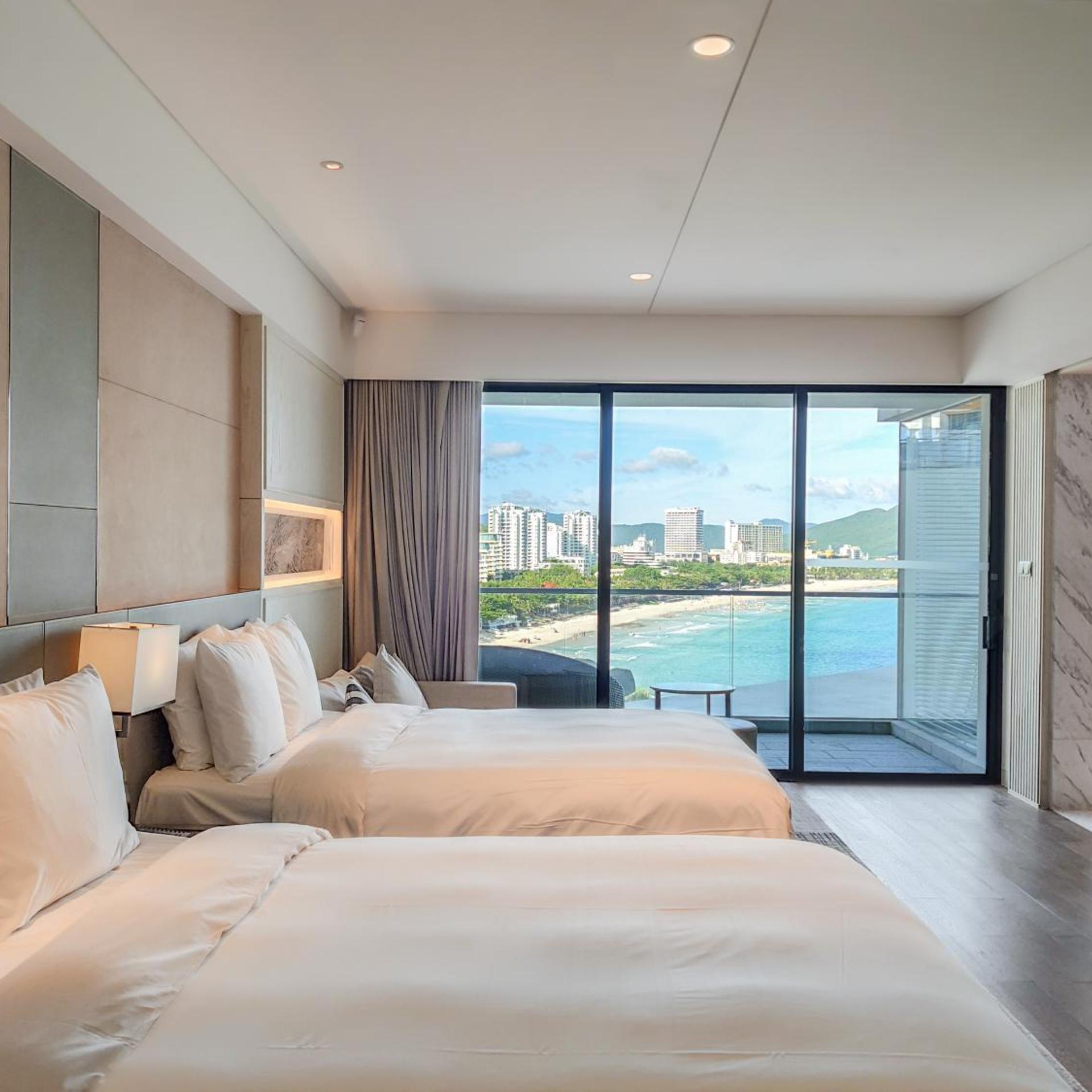 Elegant, 2 Double Beds, Ocean View