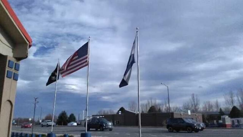 Travelodge By Wyndham Loveland/Fort Collins Area 4/25