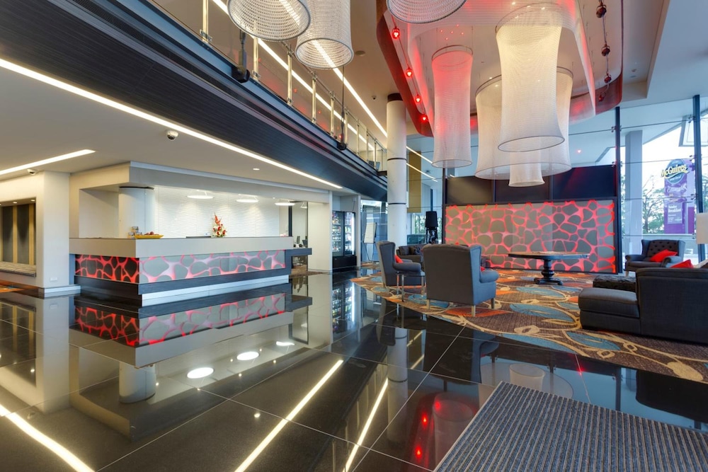 CALAMVALE HOTEL SUITES AND CONFERENCE CENTRE 4/44