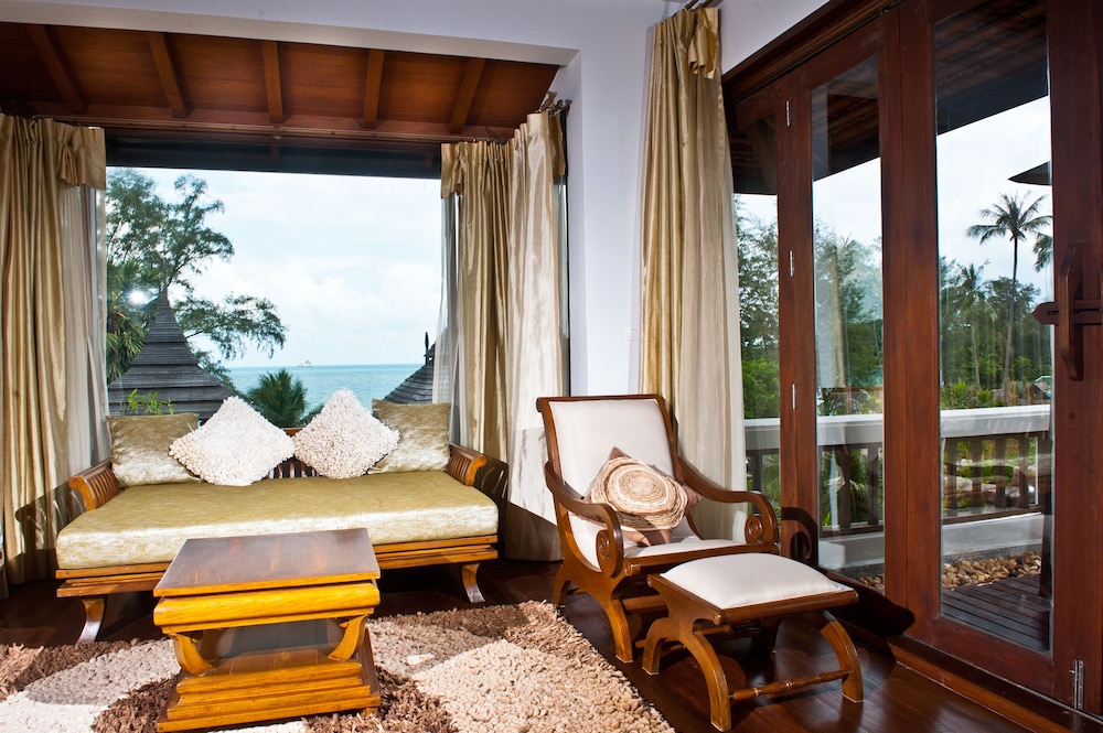 ROYAL MUANG SAMUI VILLAS 50/72