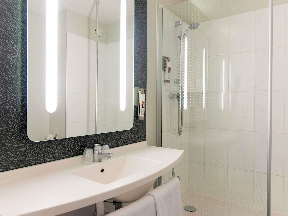 Ibis Laval Le Relais D'armor 49/50