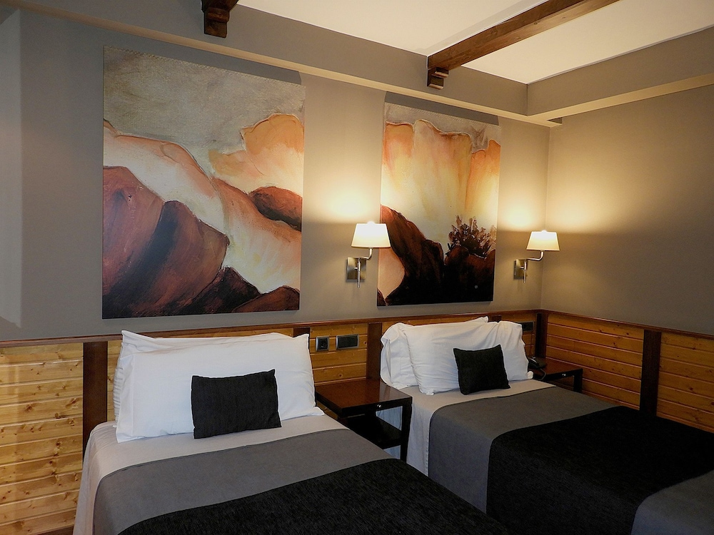 HOTEL & SPA BALFAGON 13/69