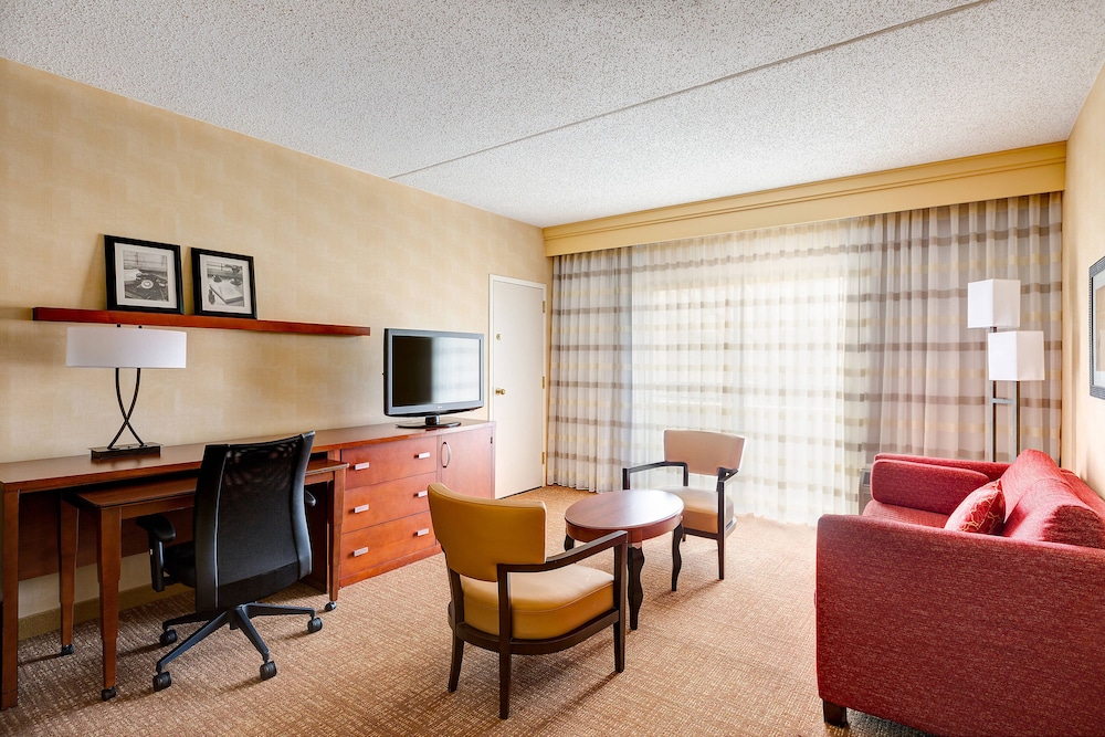 Courtyard By Marriott Manassas Battlefield Park 24/41