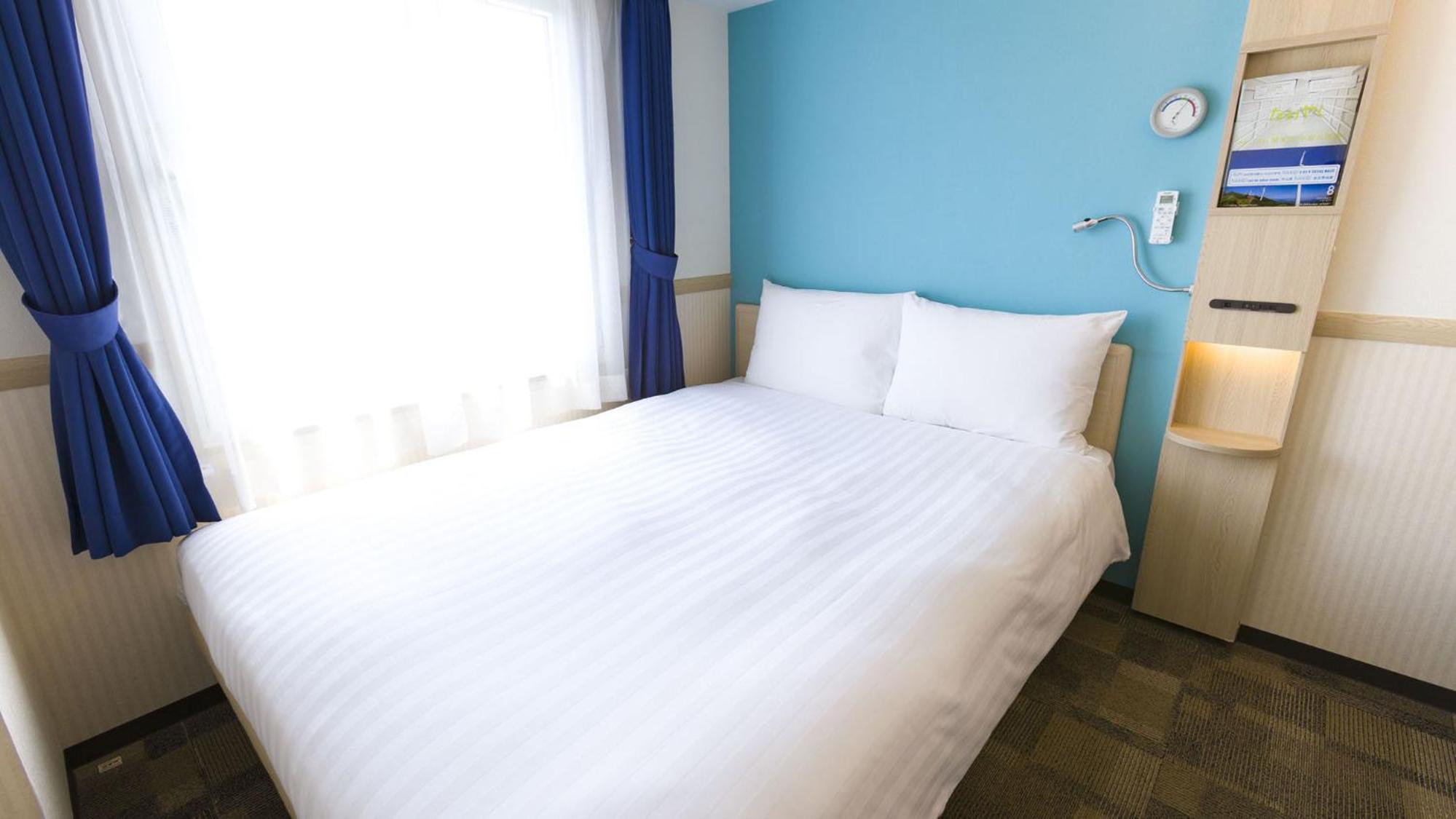 Room, Double Bed, Smoking
