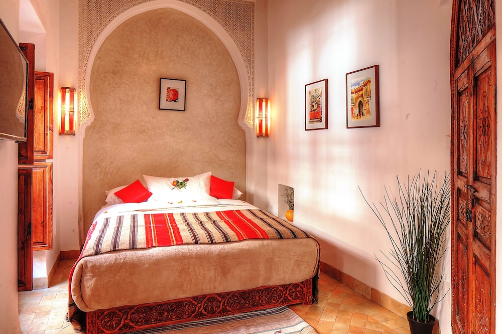 Riad Carina 34/75