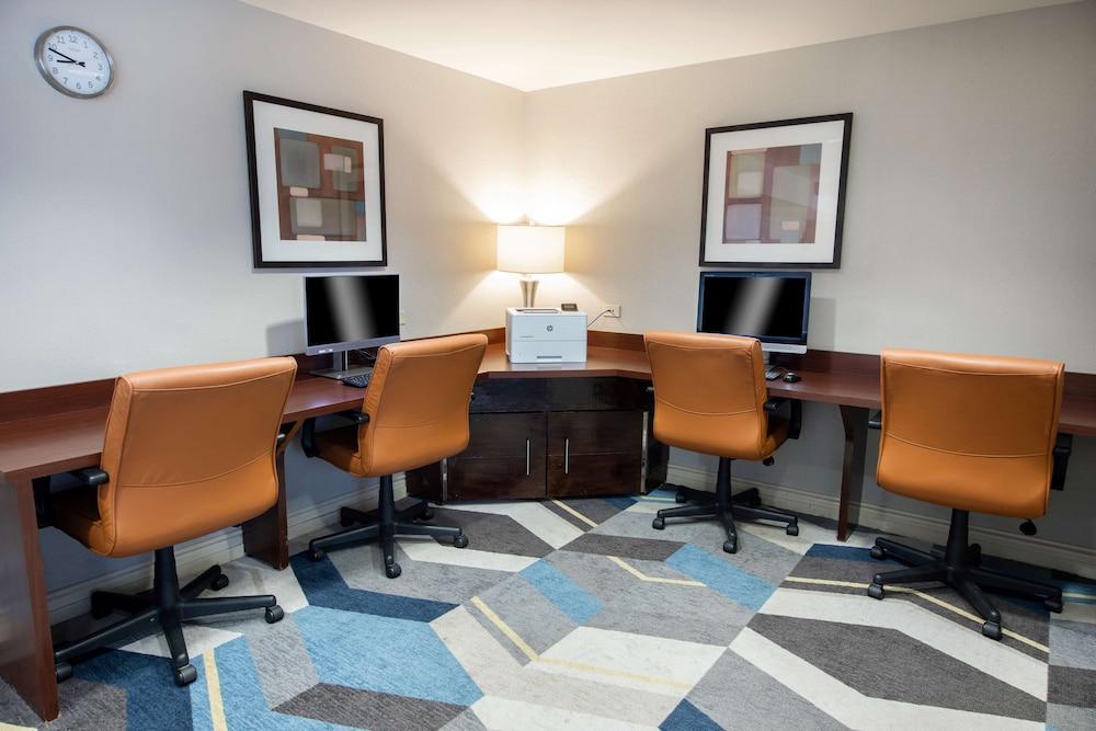Hyatt House Chicago Schaumburg 40/50