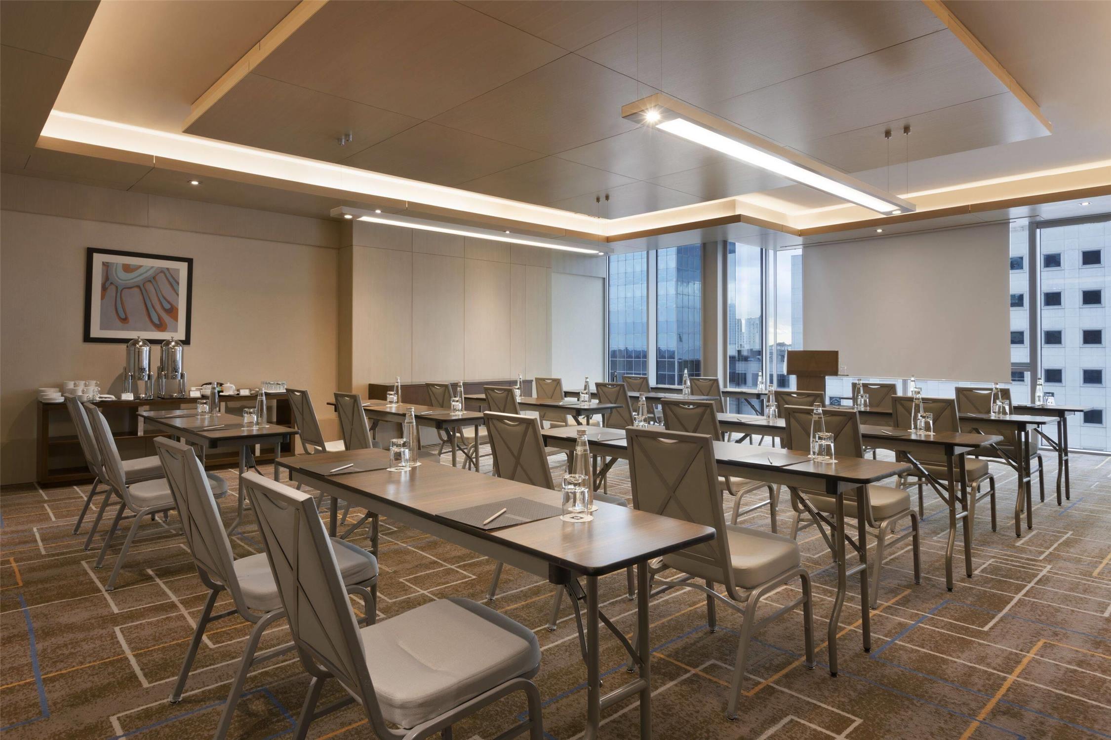 Wyndham Grand Istanbul Levent 42/48