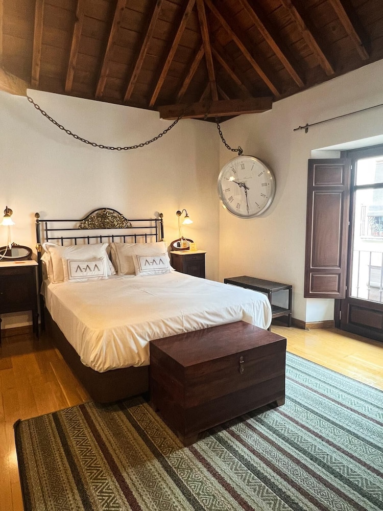 Gar Anat Hotel Boutique 28/81
