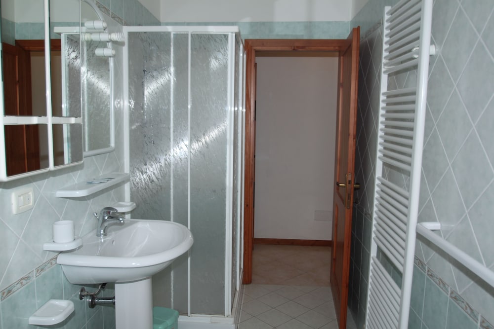 Begonia Villas 34/38