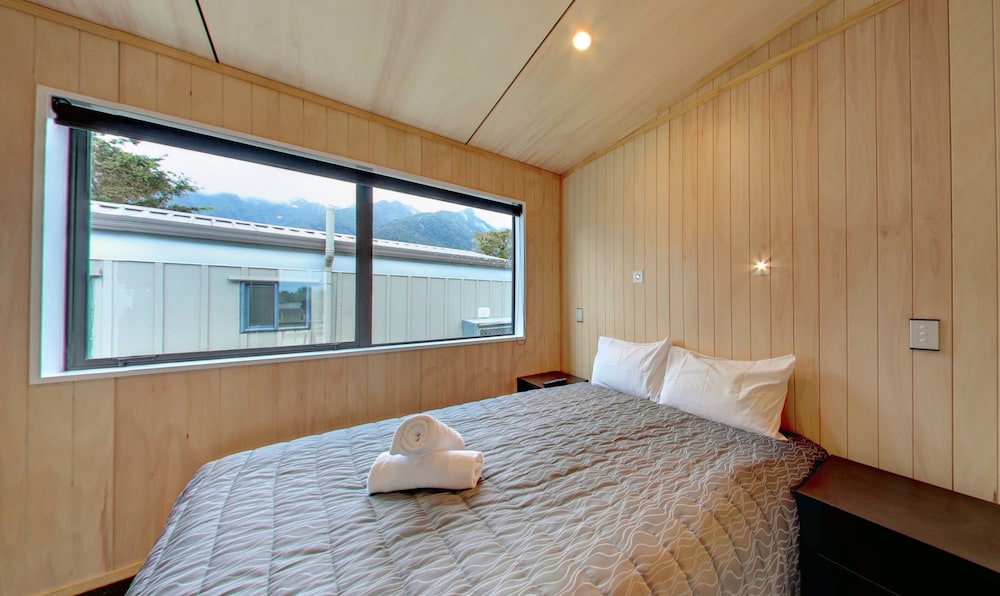 Fox Glacier Motel Holiday Park 16/50