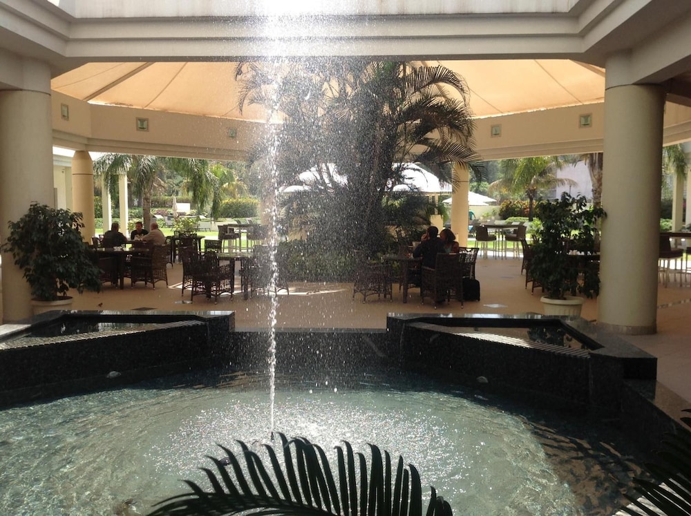 Vip Grand Maputo 40/41
