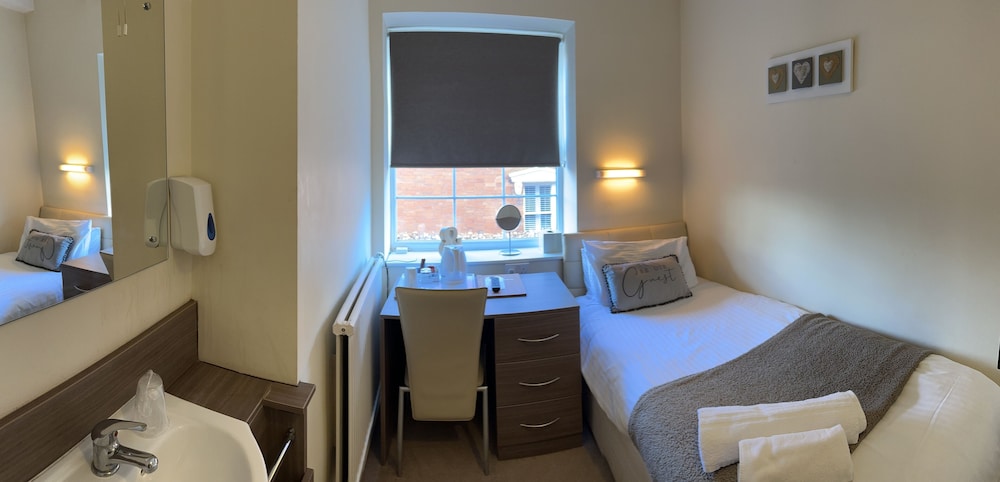 Pine Lodge Hotel & Restaurant Mansfield 20/48