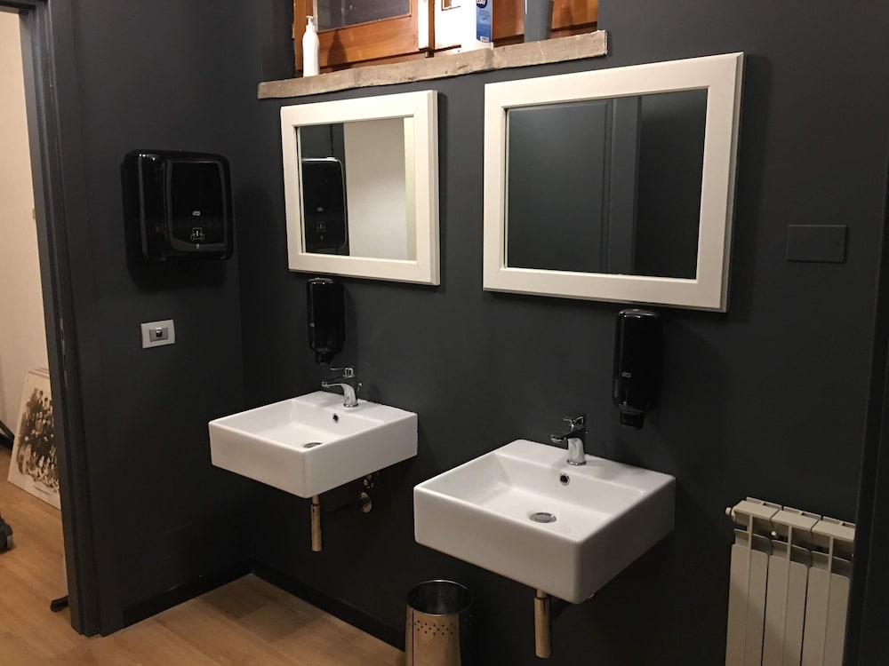 Locanda Giustini 46/46
