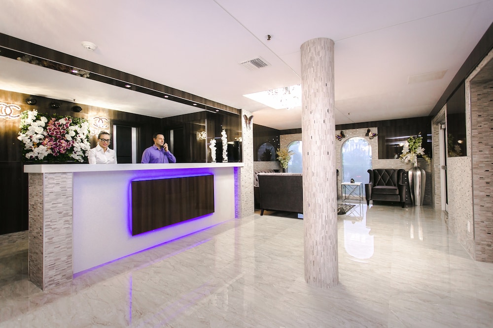 Ocean Beach Club Hotel 7/44