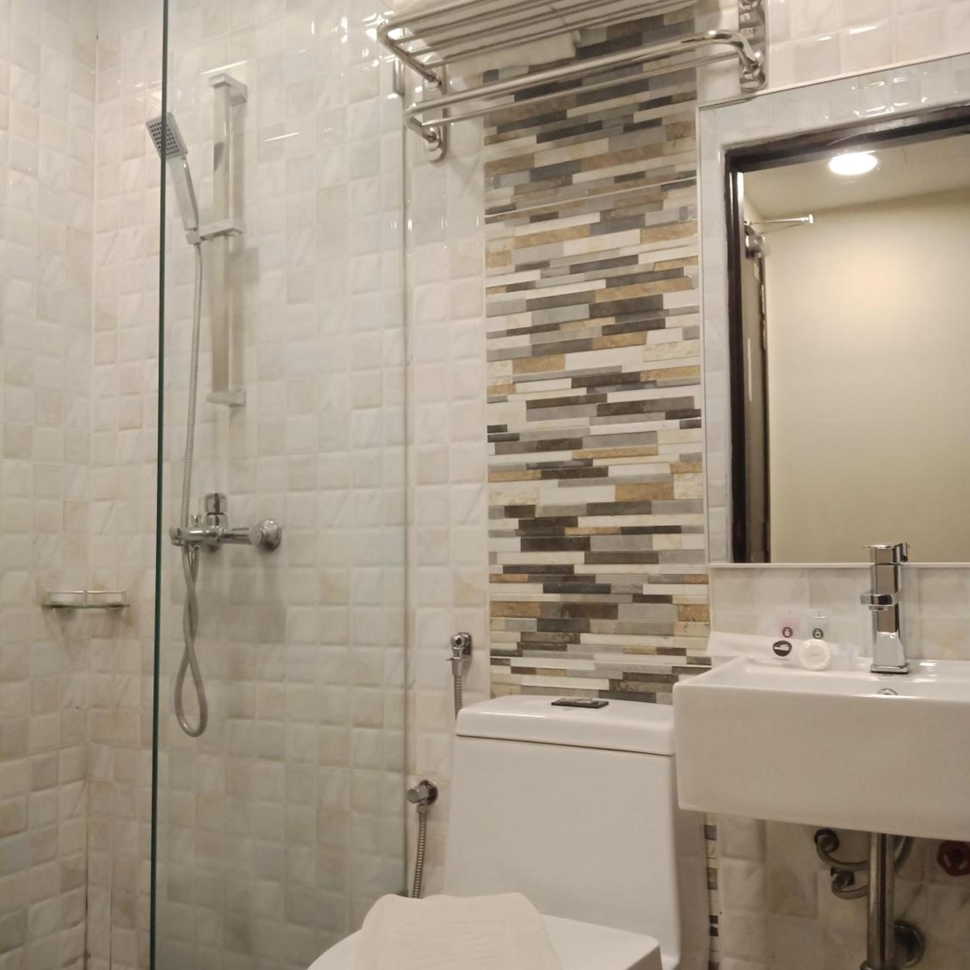 Lumut Suites 50/50