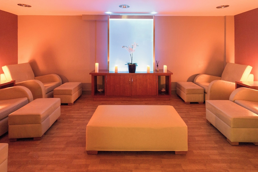 Mercure Sheffield St Paul's Hotel & Spa 51/77