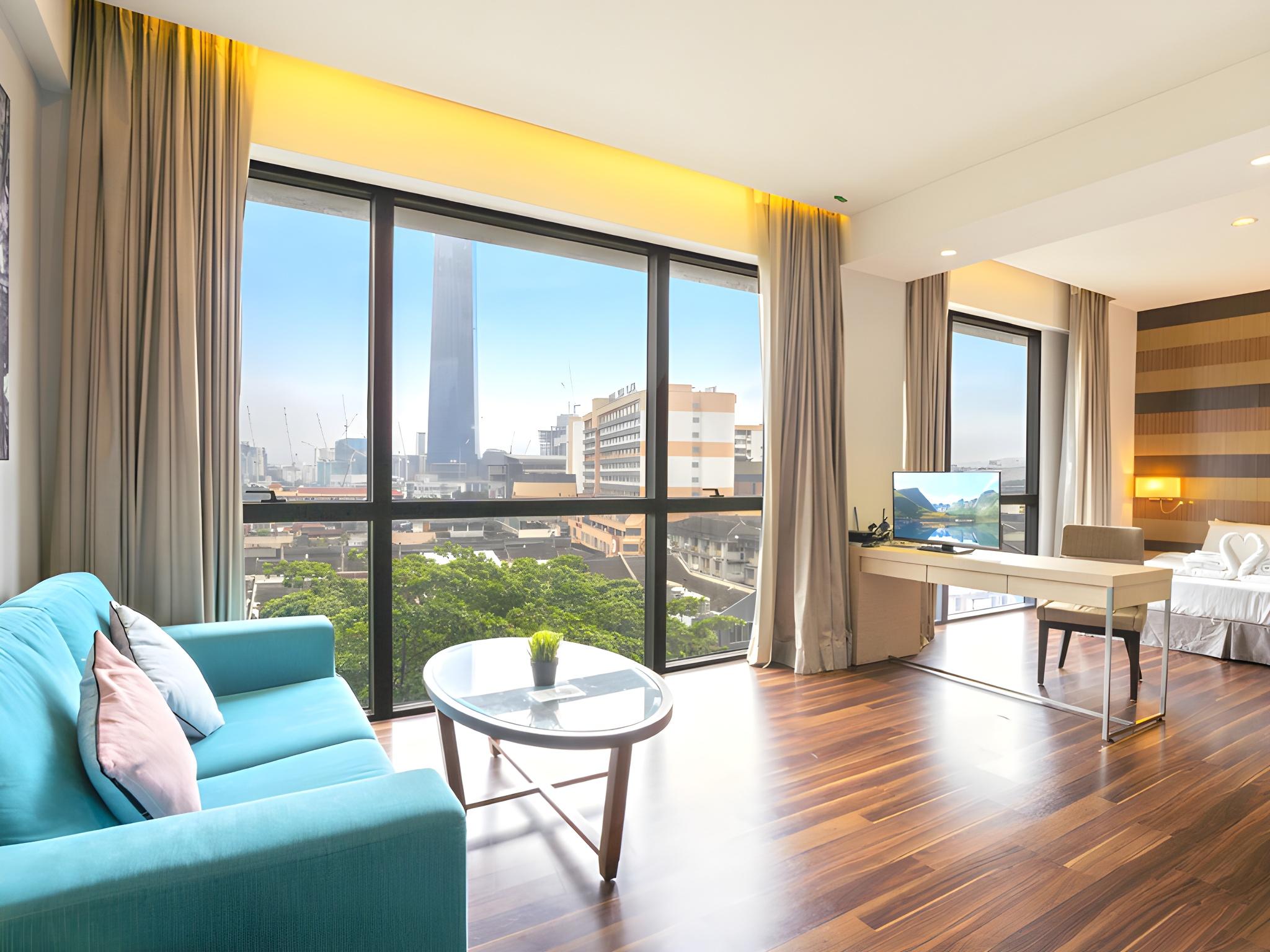 Greystone Haus D' Majestic Place 17/31