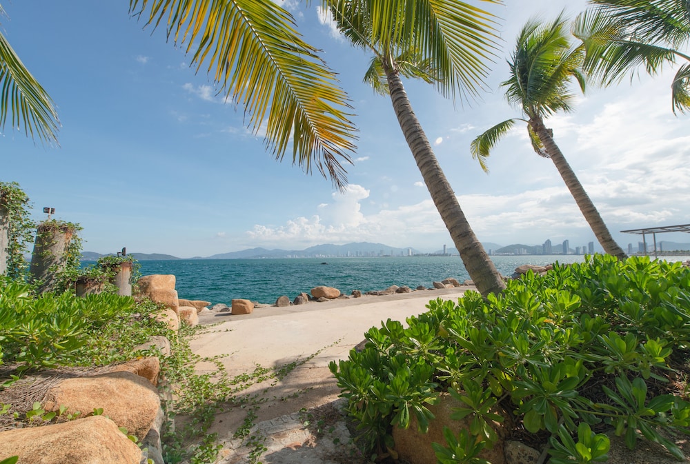Alibu Resort 45/50