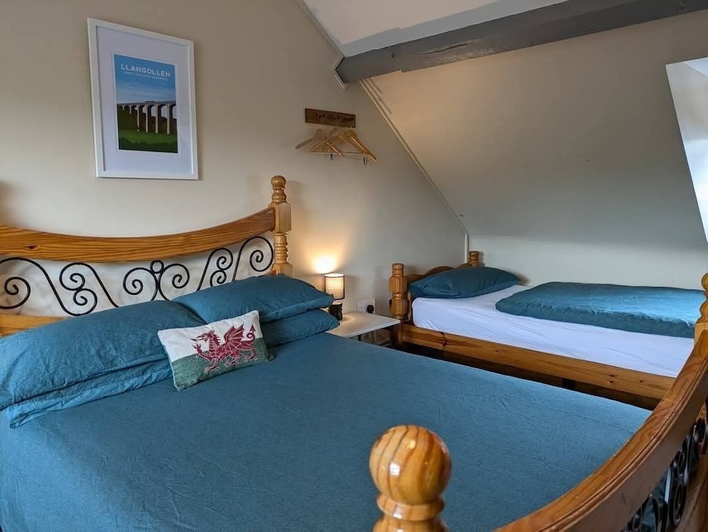 Llangollen Hostel 12/67