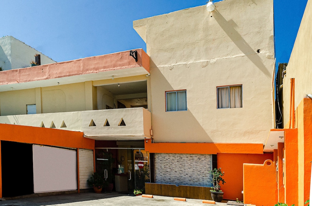 OYO Hotel Cabo Del Sur, Cabo San Lucas 6/34