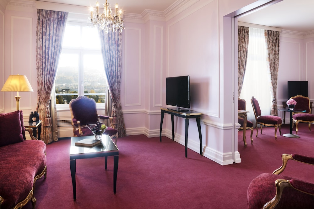 Bellevue Palace 44/83