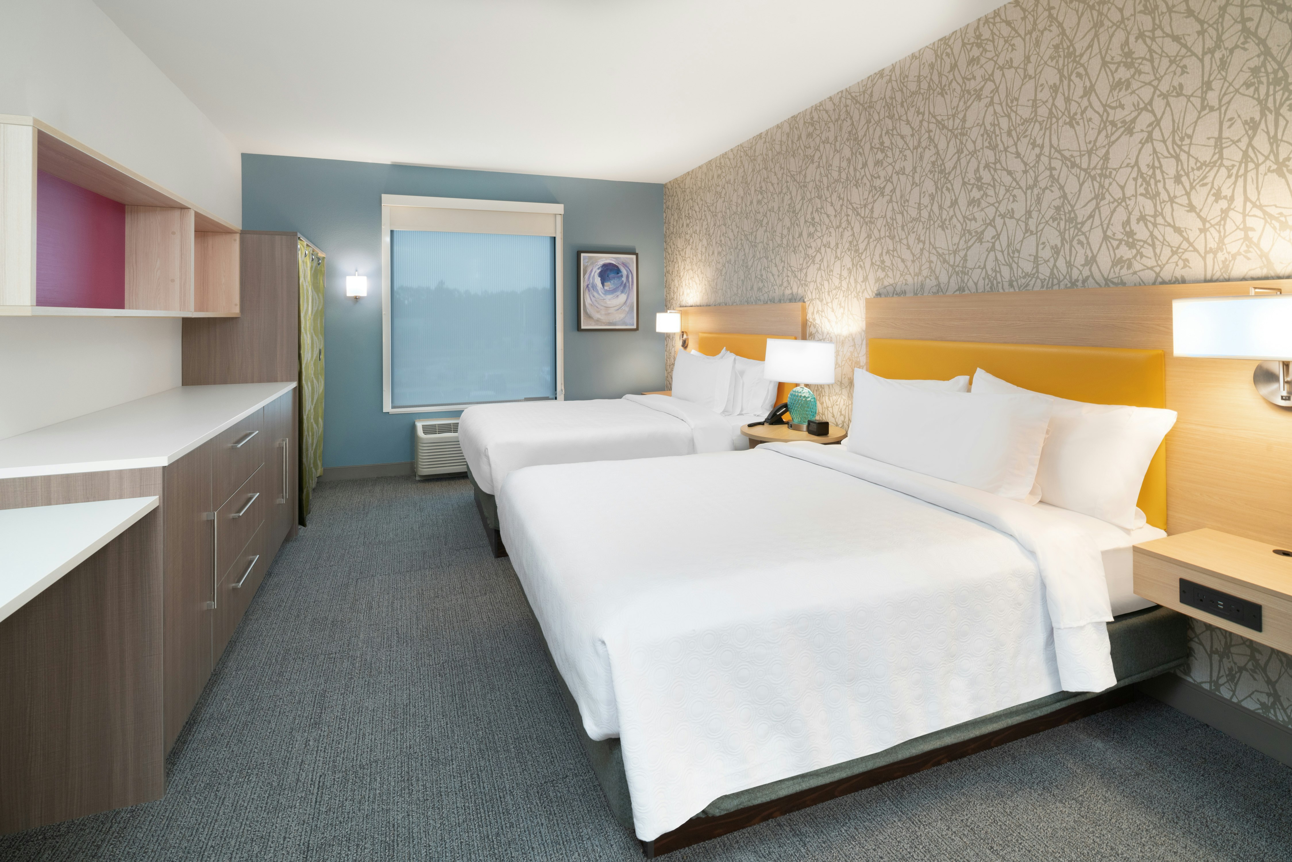 STUDIO, 2 QUEEN BEDS, ACCESSIBLE