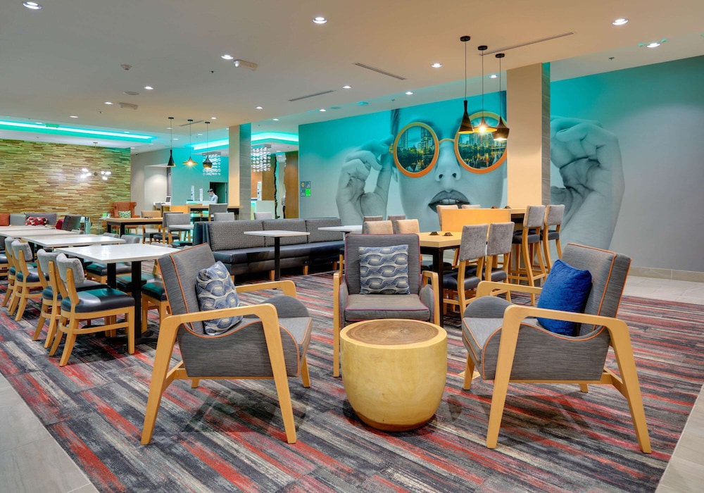 La Quinta Inn & Suites By Wyndham Lakeway 33/44