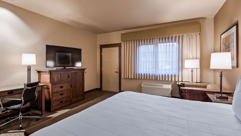 Best Western Plus High Country Inn 12/54