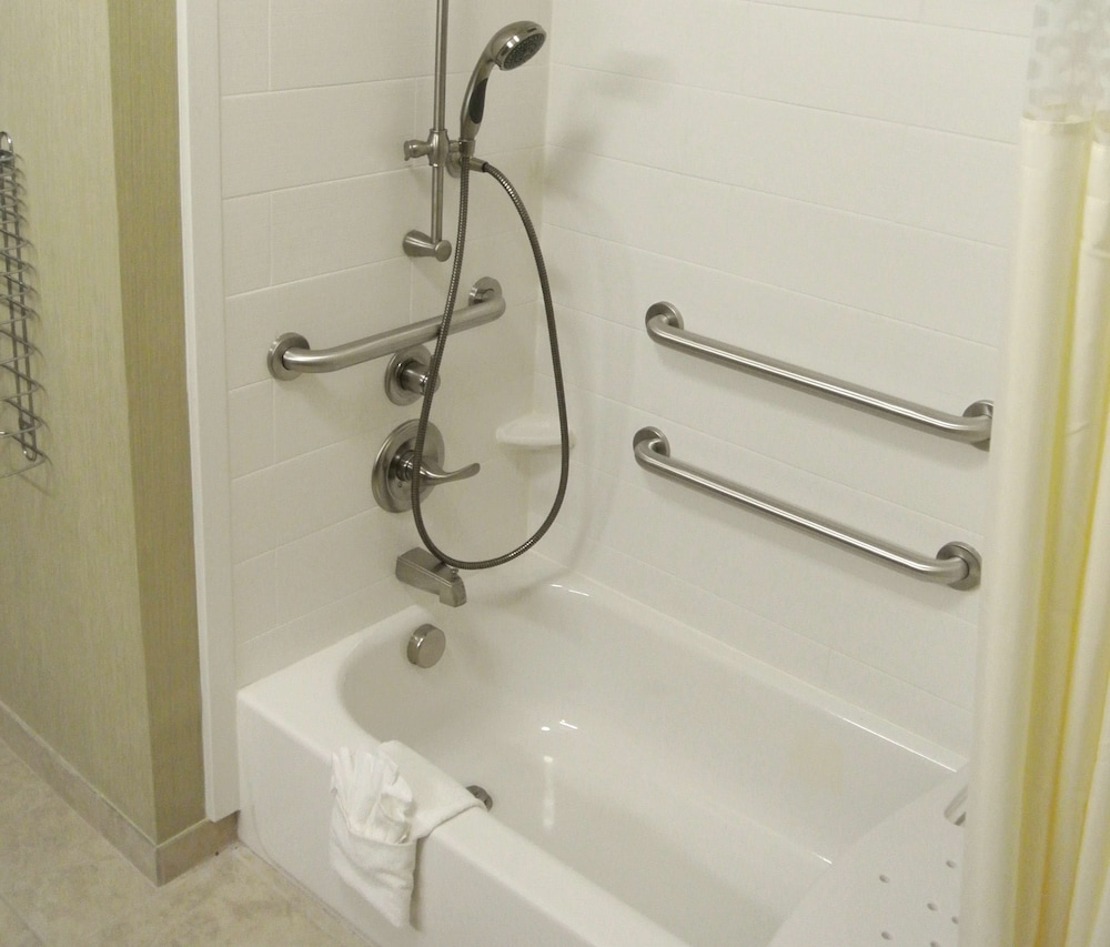 Hampton Inn Carrizo Springs 15/47