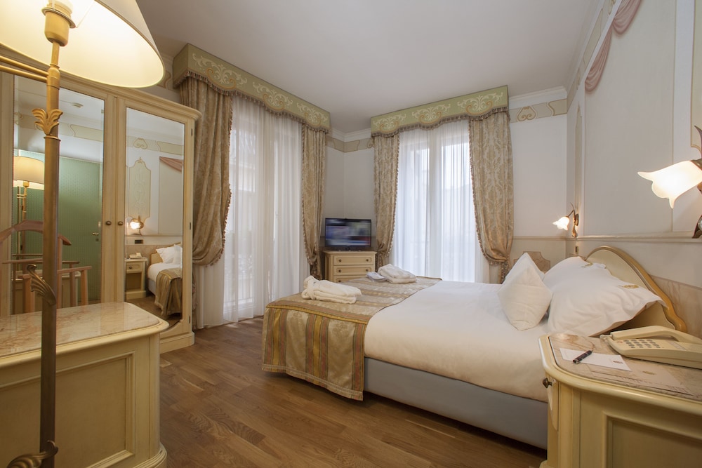 Majestic Toscanelli Hotel 6/36