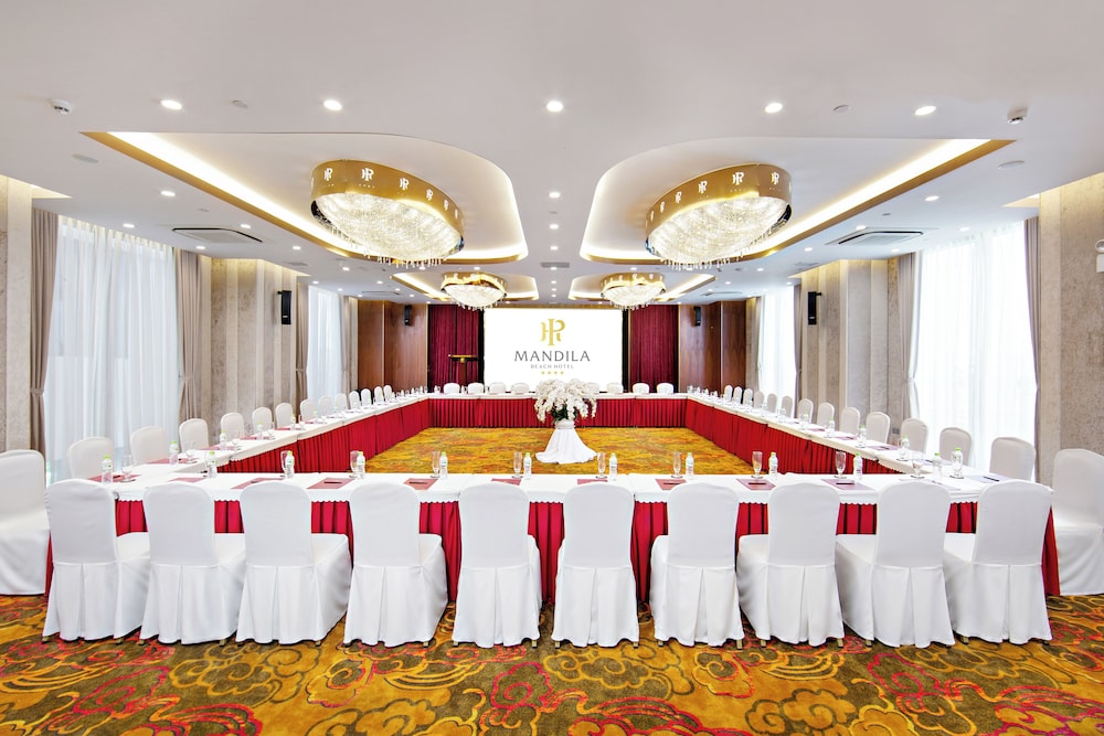Mandila Beach Hotel Danang 63/77