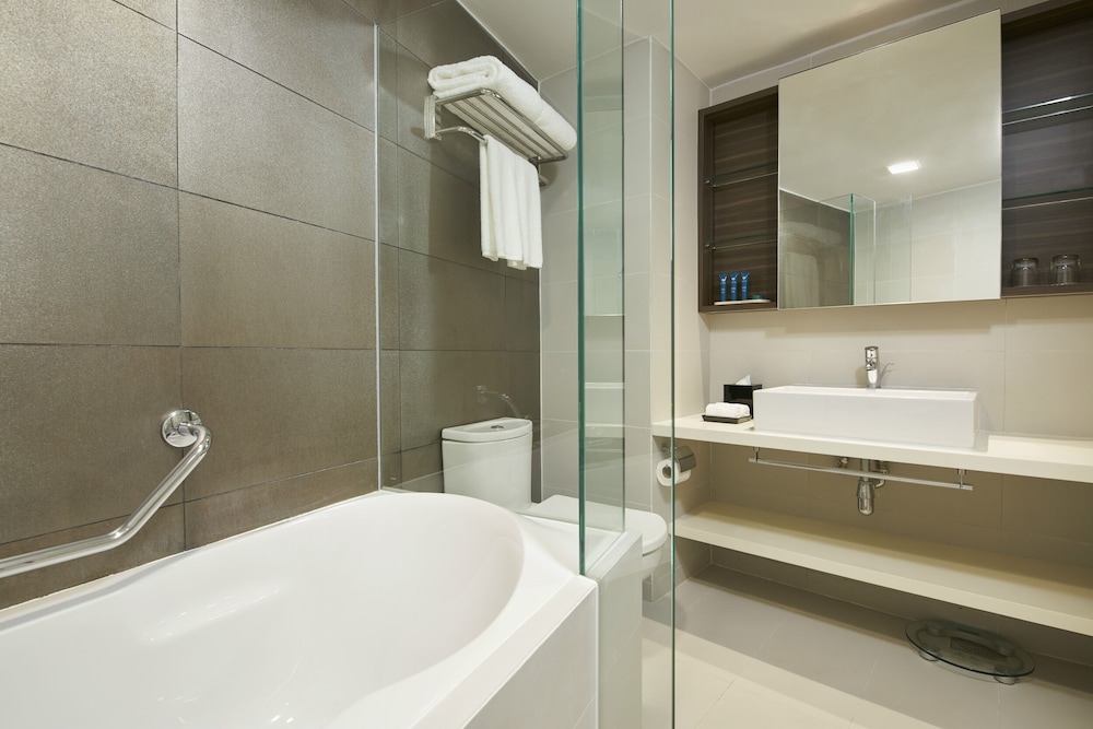 Parkroyal Serviced Suites 49/50