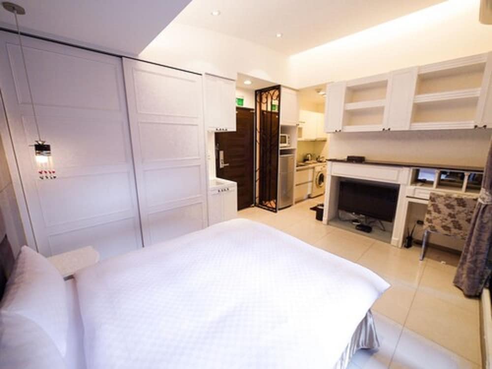 CH Service Apartment 14/48