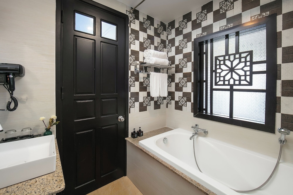 Hoi An Golden Holiday Villa 50/50