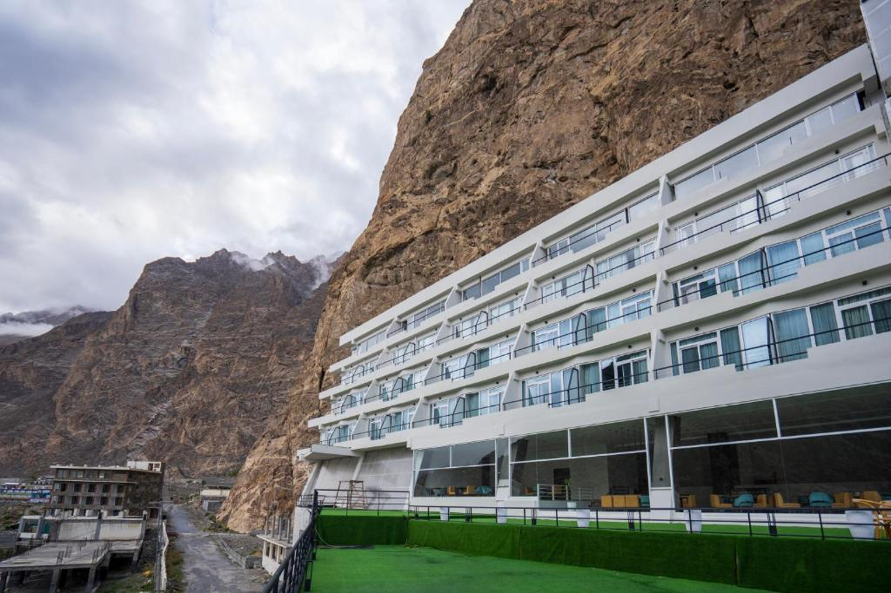Pearl Continental Resort Attabad Lake in Aina Abad