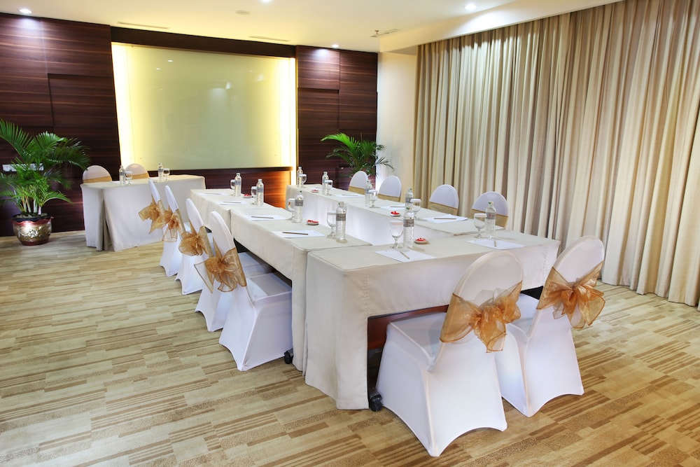 SWISS-BELINN SKA PEKANBARU 49/64