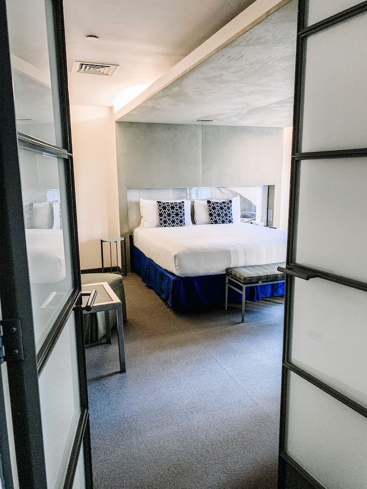 The Shoreham Hotel 25/25