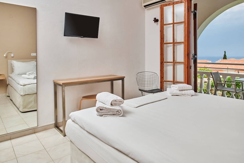 Ionian Aura Apartments 12/50