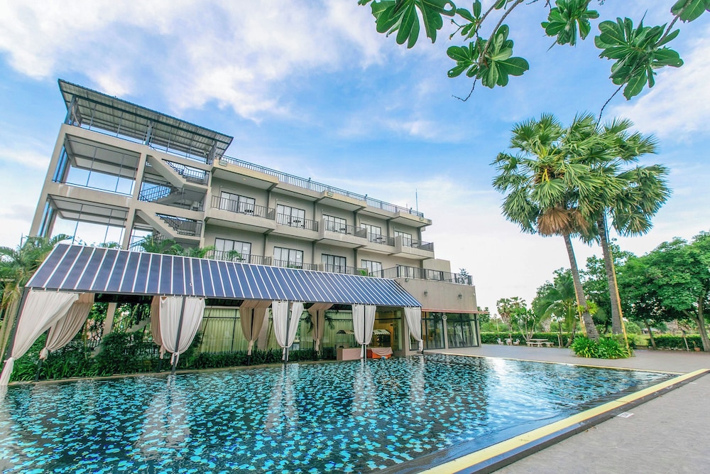 Baan Phing Phu Praew 2/70