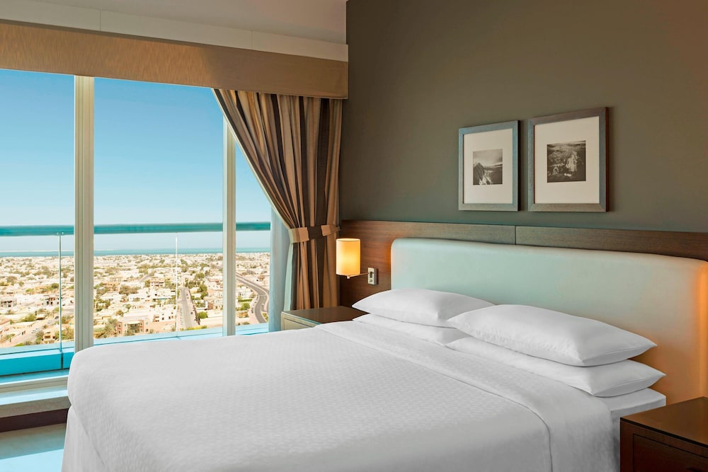 Four Points by Sheraton Sheikh Zayed Road 6/46